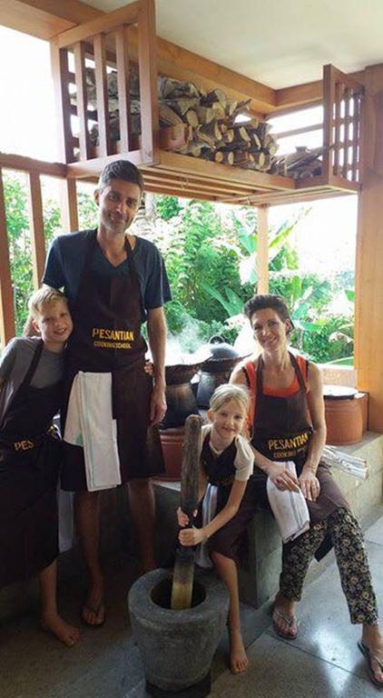 Pesantian And Warung Gasthuis 4*